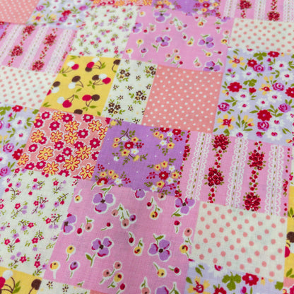 Japan | Petite Floral Polka Dot Patchwork 細花圓點拼布 | cotton printed sheeting