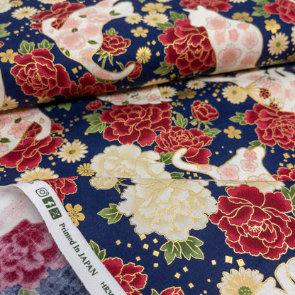 Quilt Gate | bronzing white cats floral 燙金白貓花朵 | cotton printed sheeting 純棉