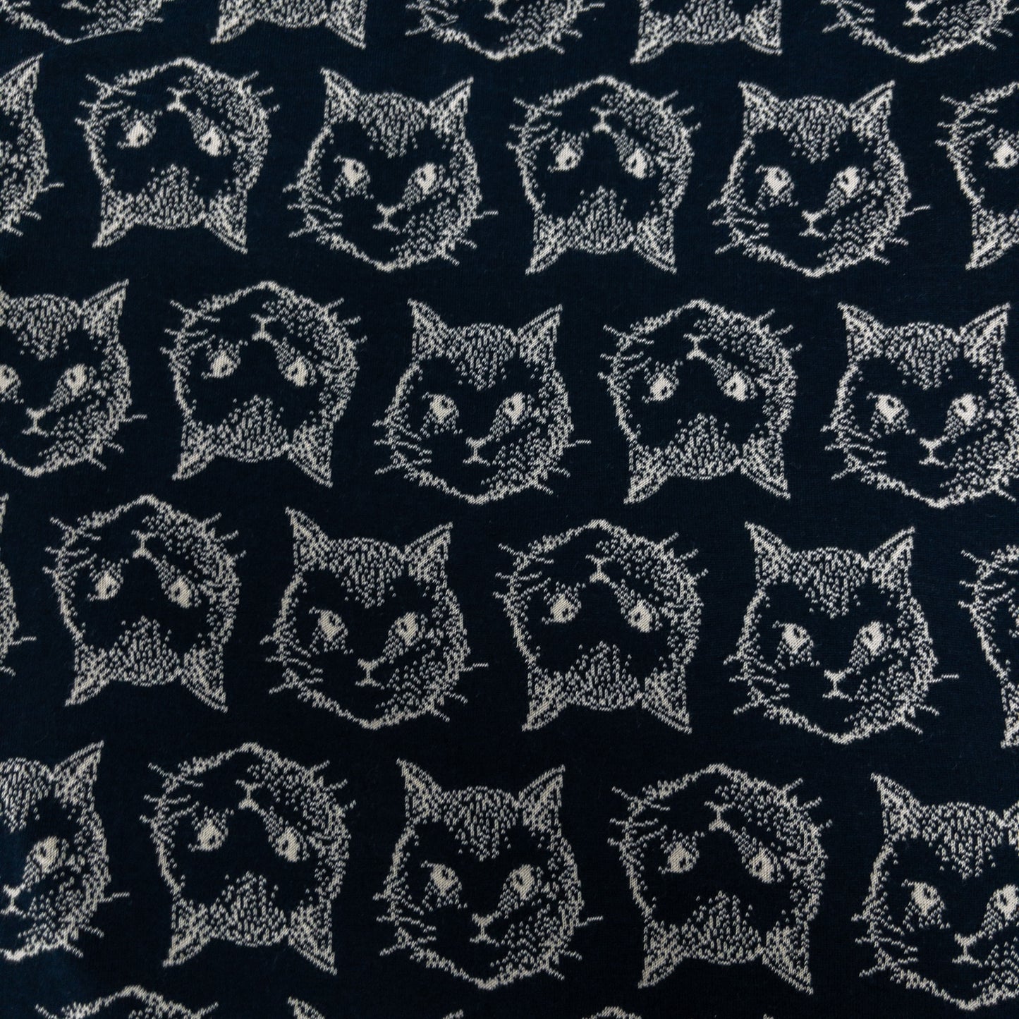 maffon | chaton cat navy beige 水鑽貓貓 深藍+米色 | cotton jacquard knit 雙面純棉提花針織 - 160cm