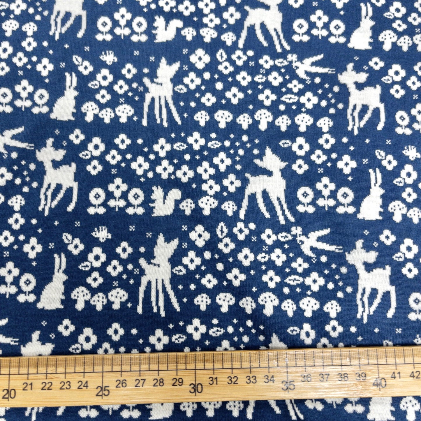 maffon | deer & flowers blue ivory 小鹿花海 藍+米色 | cotton jacquard knit 雙面純棉提花針織 - 160cm