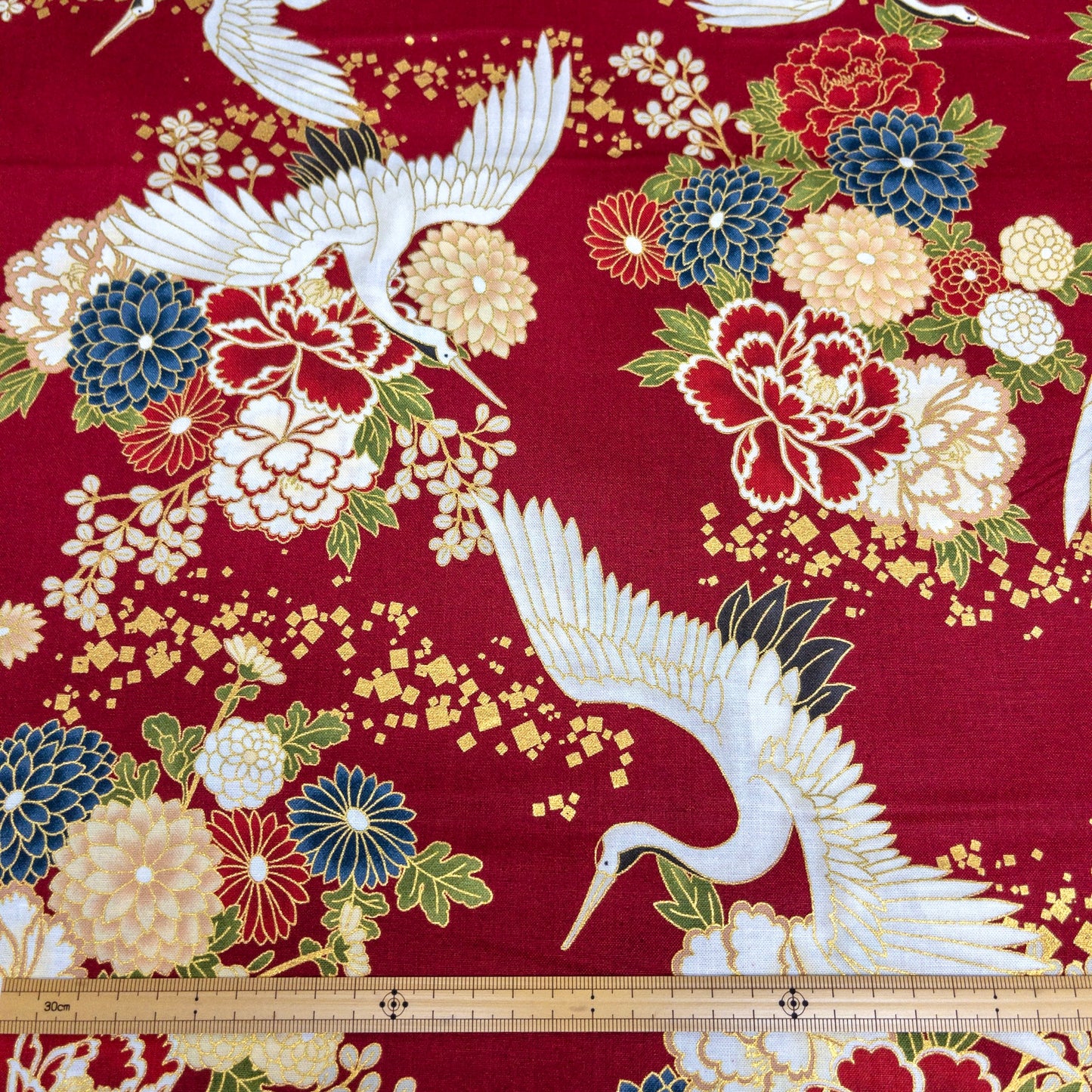 Quilt Gate | gilded Japanese crane flowers 燙金白鶴菊 | cotton printed sheeting 純棉