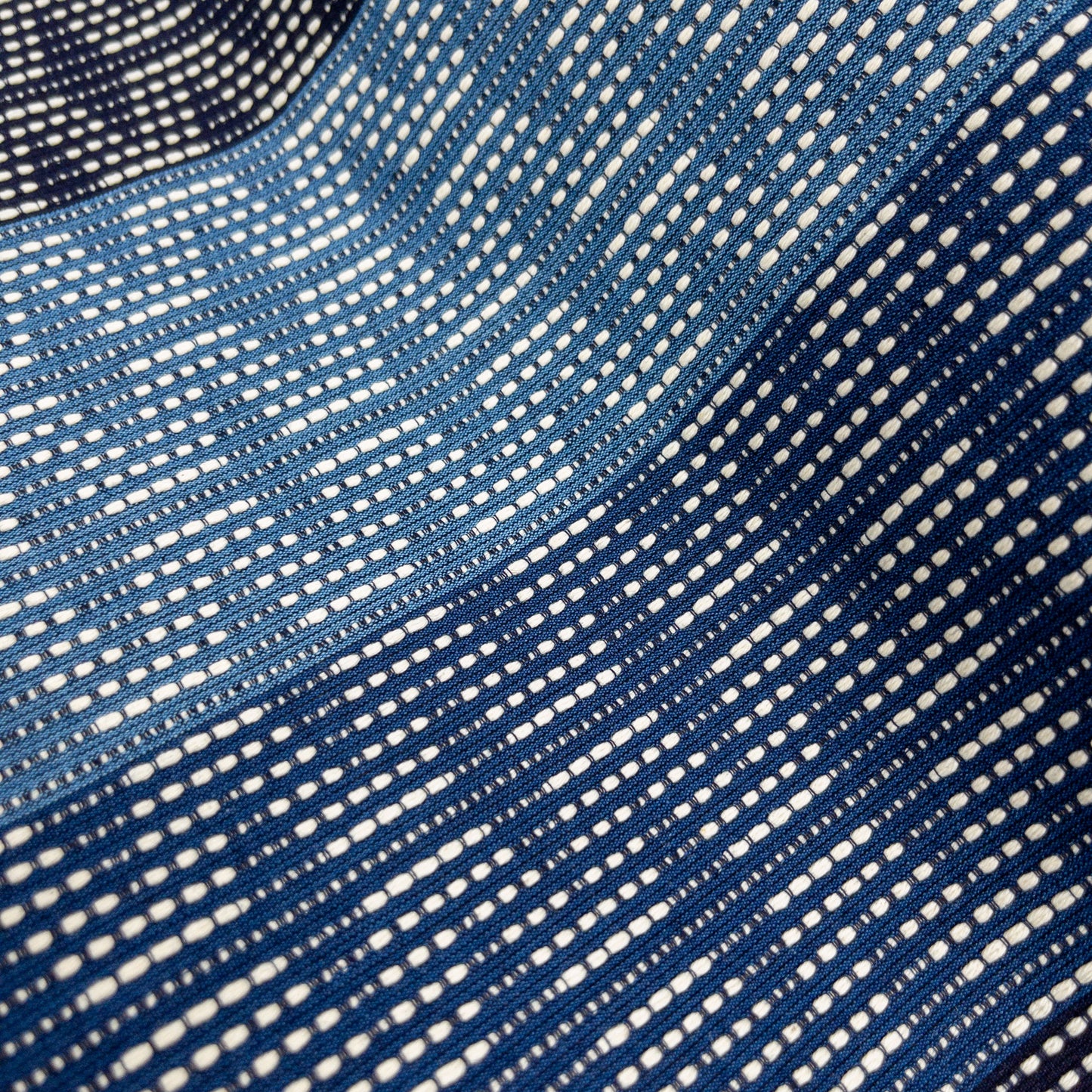 Japan | Indigo Katsuo Sashiko zigzag | Sashiko-ori 刺子織