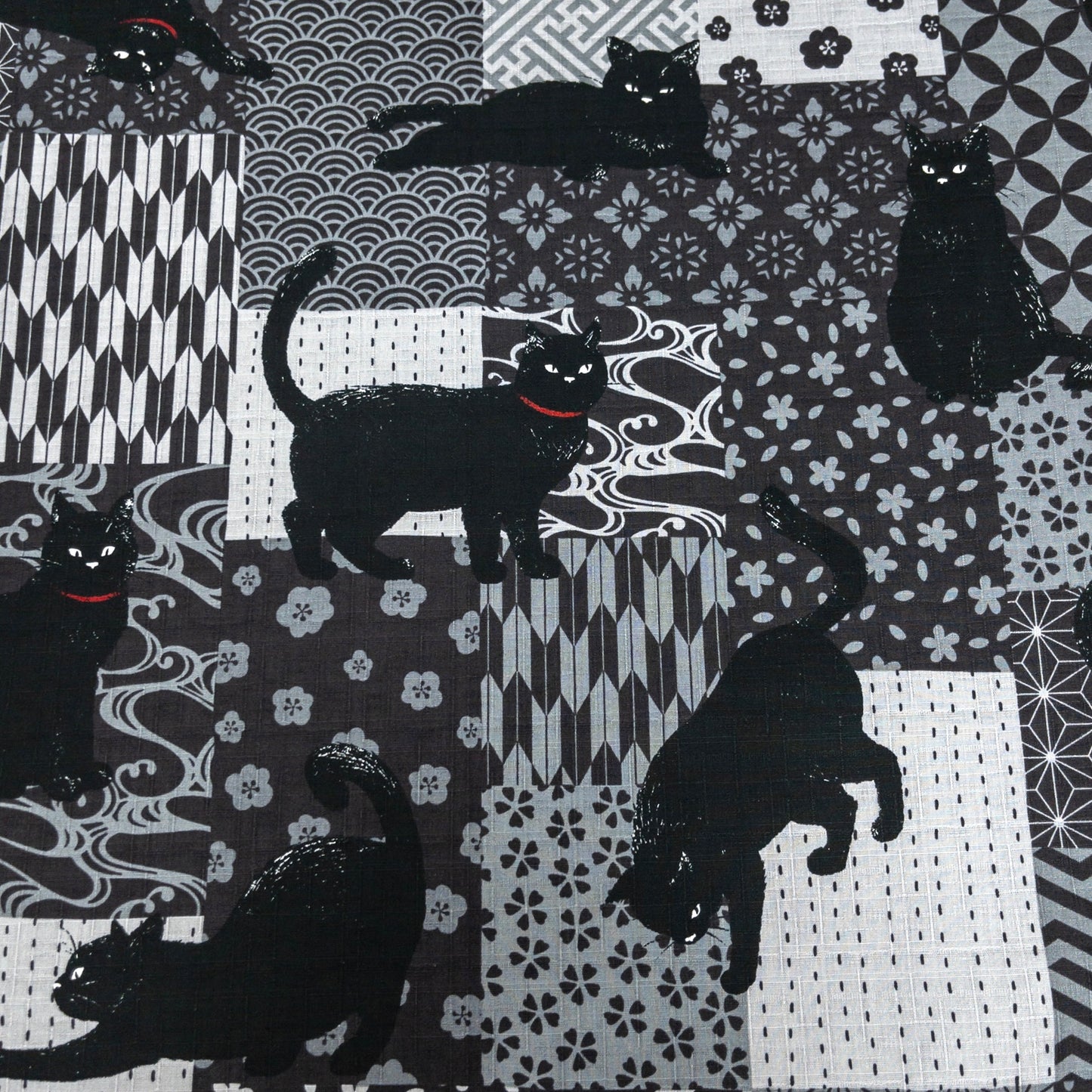 Japan | japanese pattern black cat 和風圖案拼圖黑貓 | cotton printed poplin 竹節棉