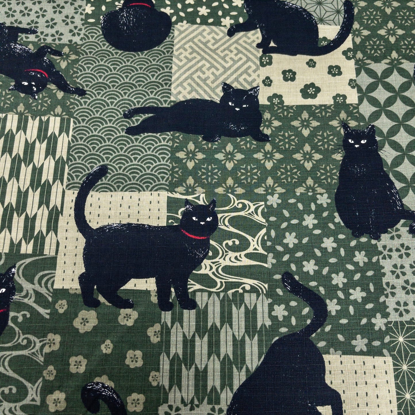 Japan | japanese pattern black cat 和風圖案拼圖黑貓 | cotton printed poplin 竹節棉