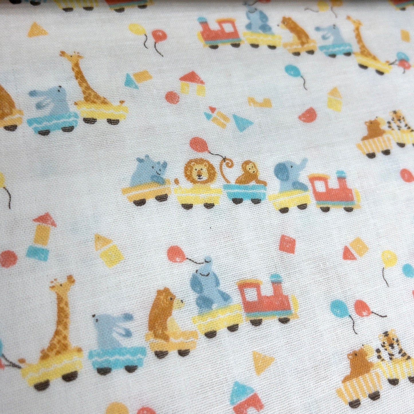 Japan | animals train 動物火車 | cotton printed double gauze 純棉二重紗