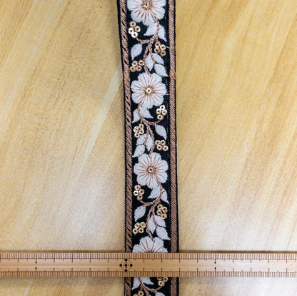 embroidery webbing 刺繡帶 | white thread floral 白線花 3cm