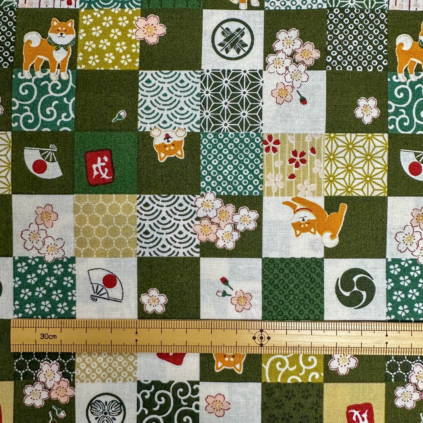 Japan | Shiba japanese sakura 柴犬和風櫻花拼格 | cotton printed sheeting 純棉