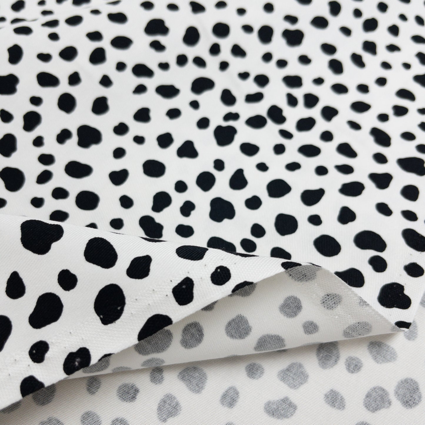 Japan | dalmatian pattern 斑點 | cotton printed twill 純棉