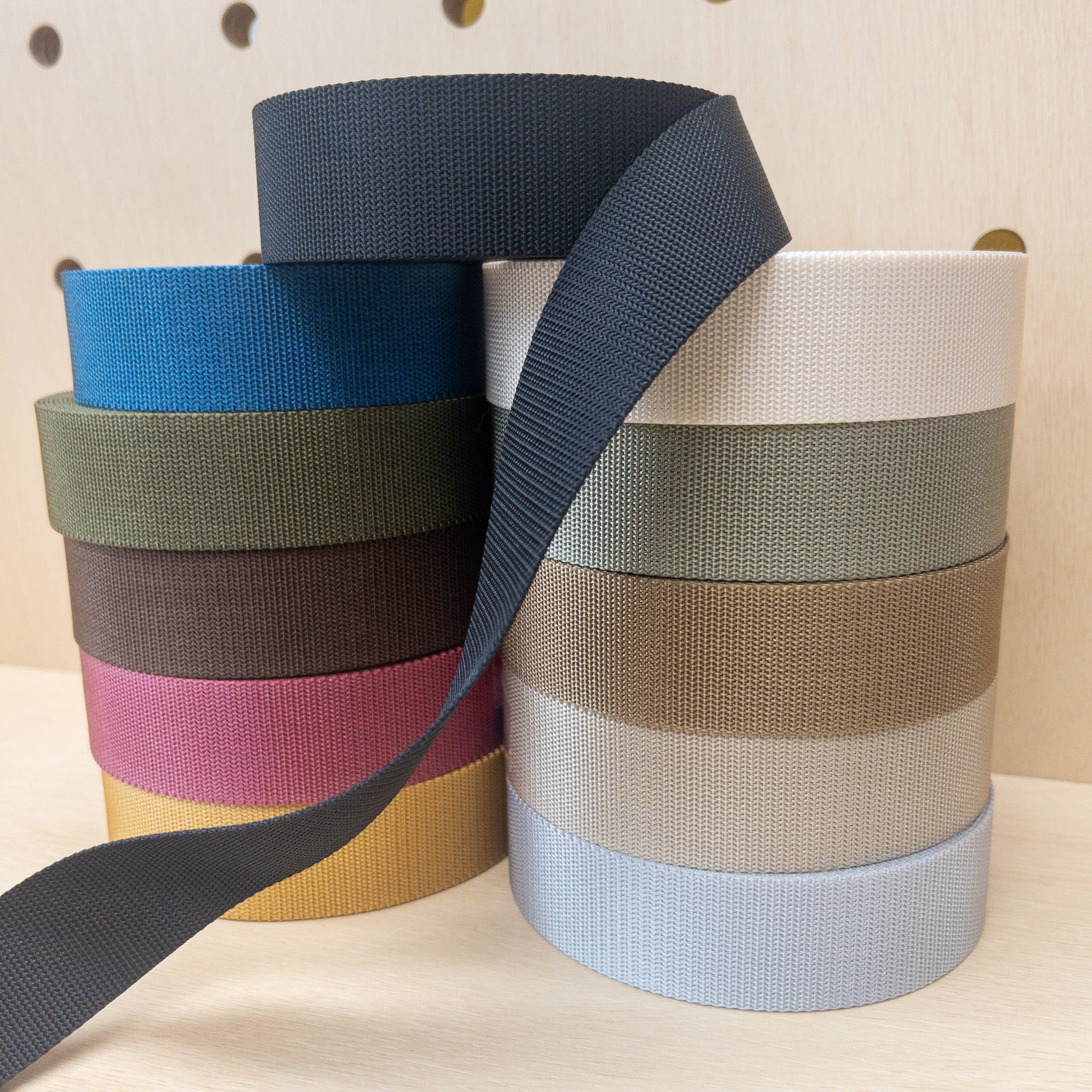 webbing 織帶 | thin webbing tape 薄織帶 30mm - 11 colors – K•T Fabric Hong Kong