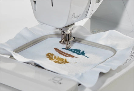 Brother INNOVIS M380D sewing and embroidery machine 家用繡花縫紉機