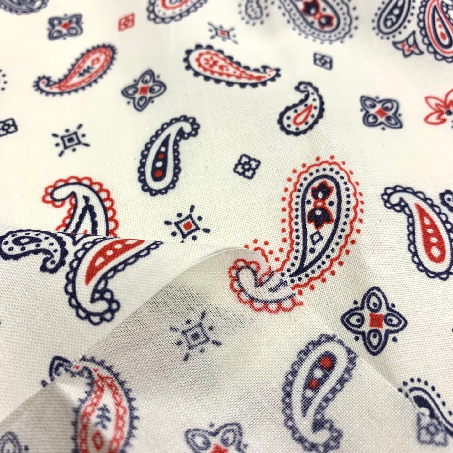 Japan | 腰果花Paisley cotton printed shirting 純棉