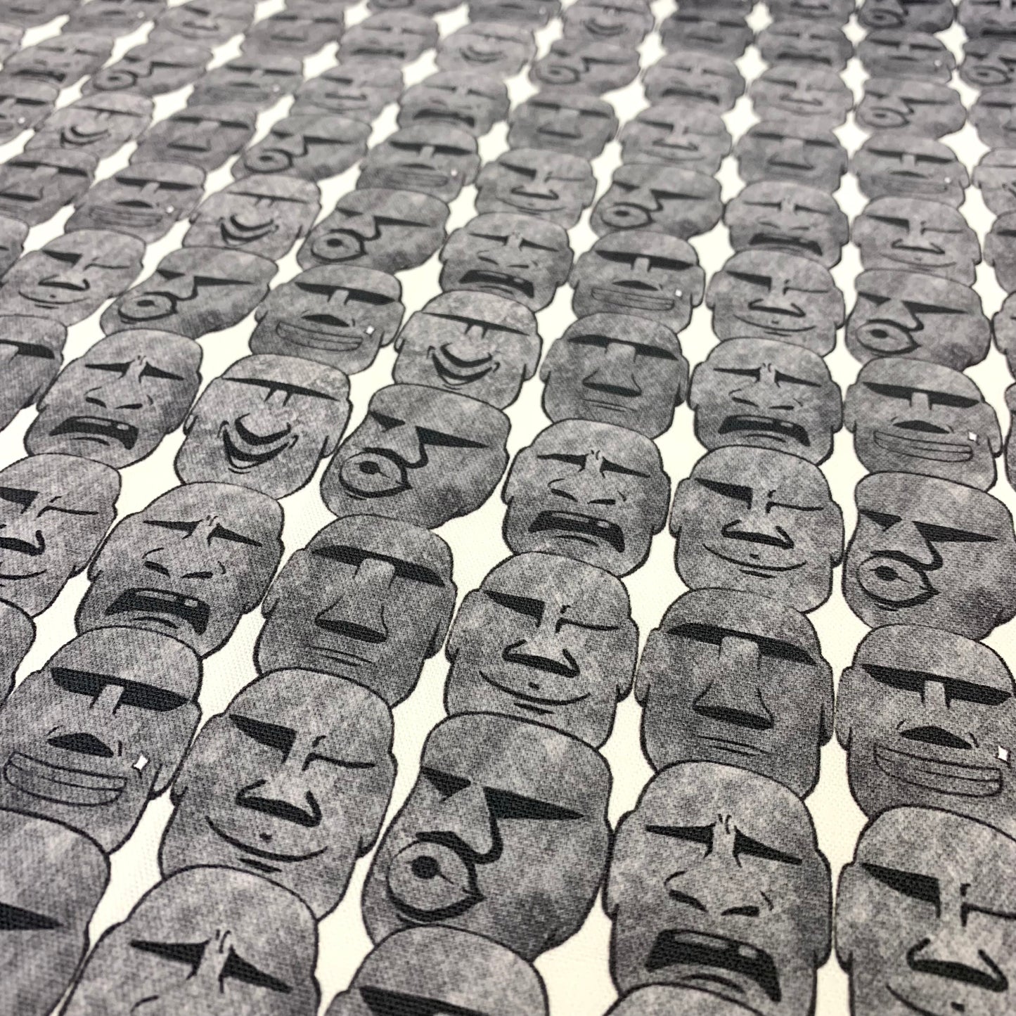 【K‧T FABRIC】摩艾石像 Moai emoji cotton printed oxford 純棉
